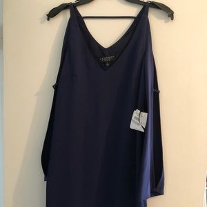 Cocktail dress with cold shoulder sleeves